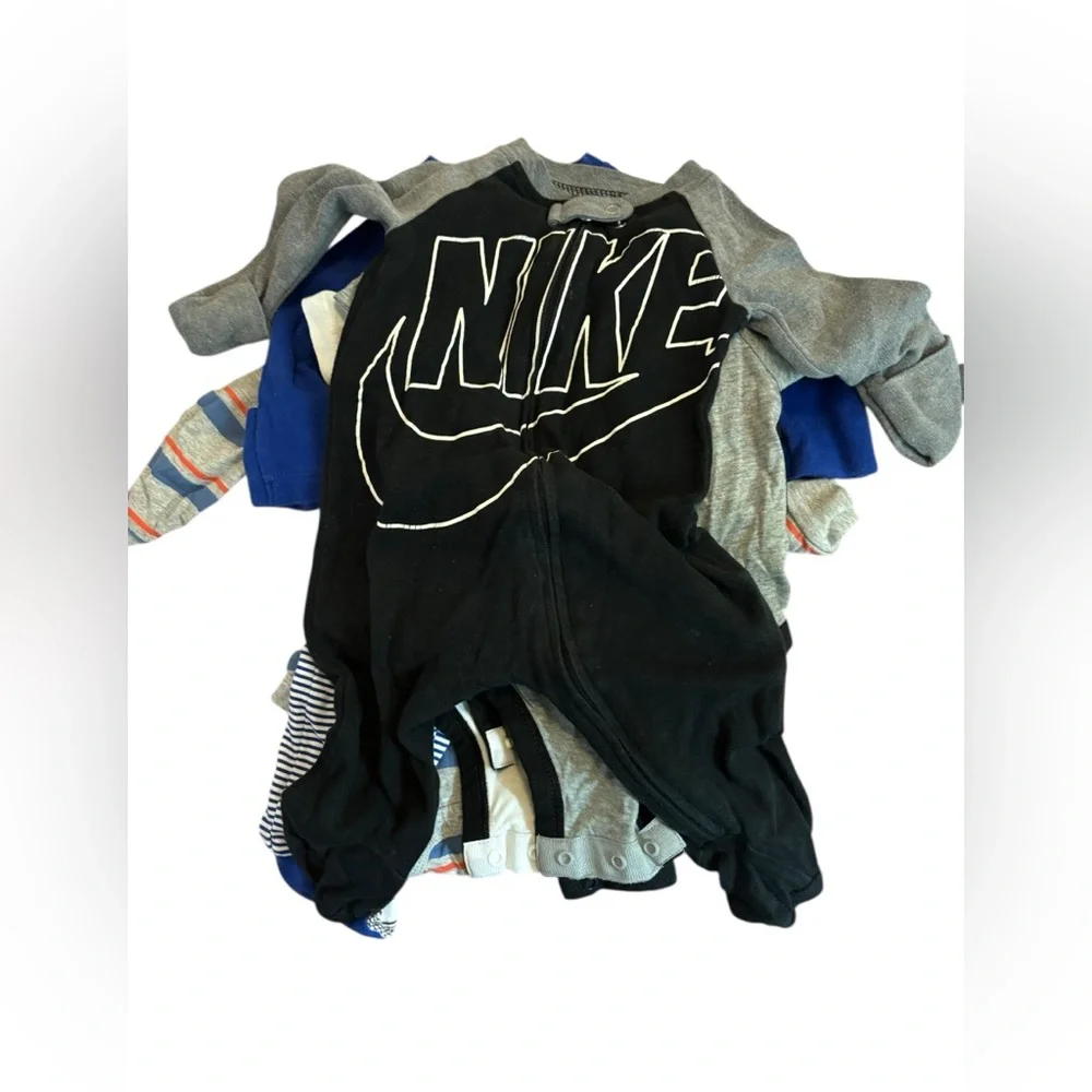 3M clothing lot 6 pieces Nike converse carters